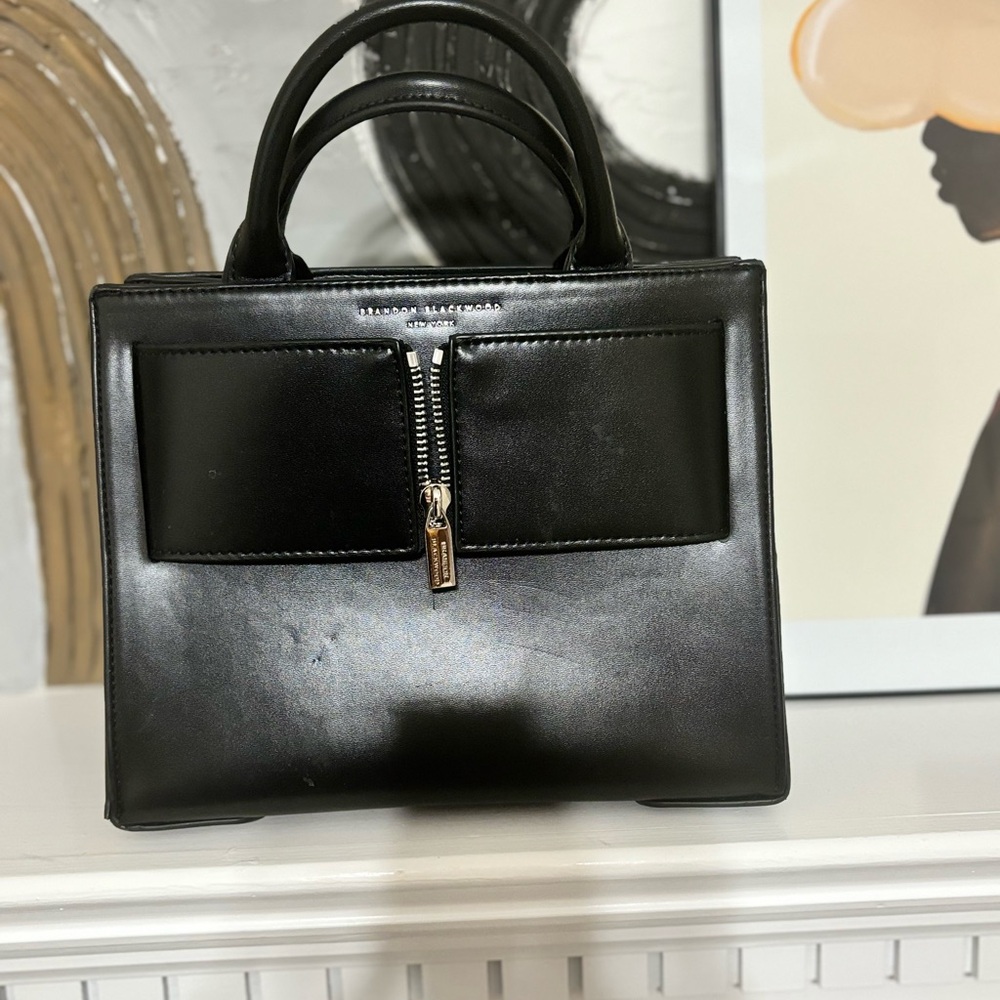 Authentic Brandon Blackwood Kuei Bag in size medium